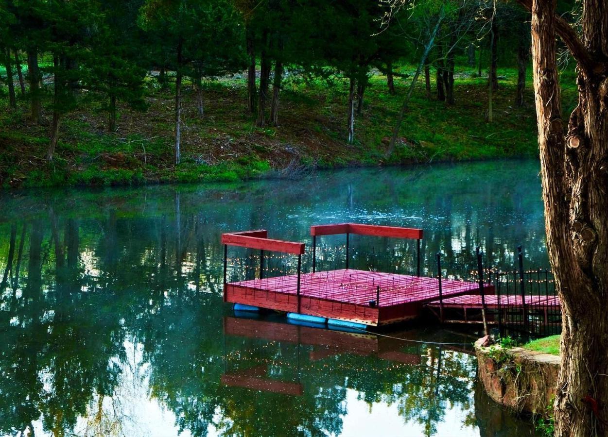 The Monastery At Forest Lake Oklahoma Dış mekan fotoğraf