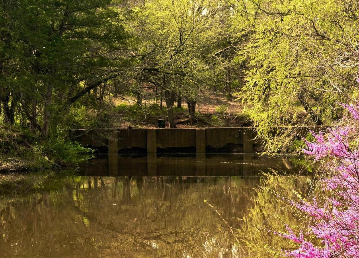The Monastery At Forest Lake Oklahoma Dış mekan fotoğraf