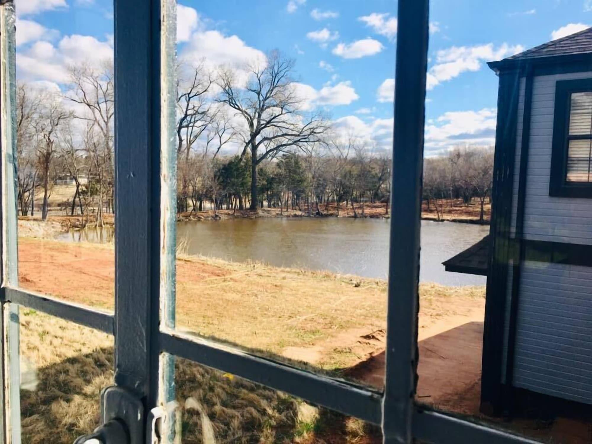 The Monastery At Forest Lake Oklahoma Dış mekan fotoğraf
